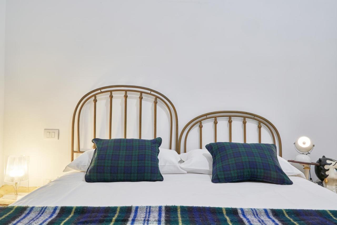 Palazzo Bevilacqua Napoli B&B Zewnętrze zdjęcie