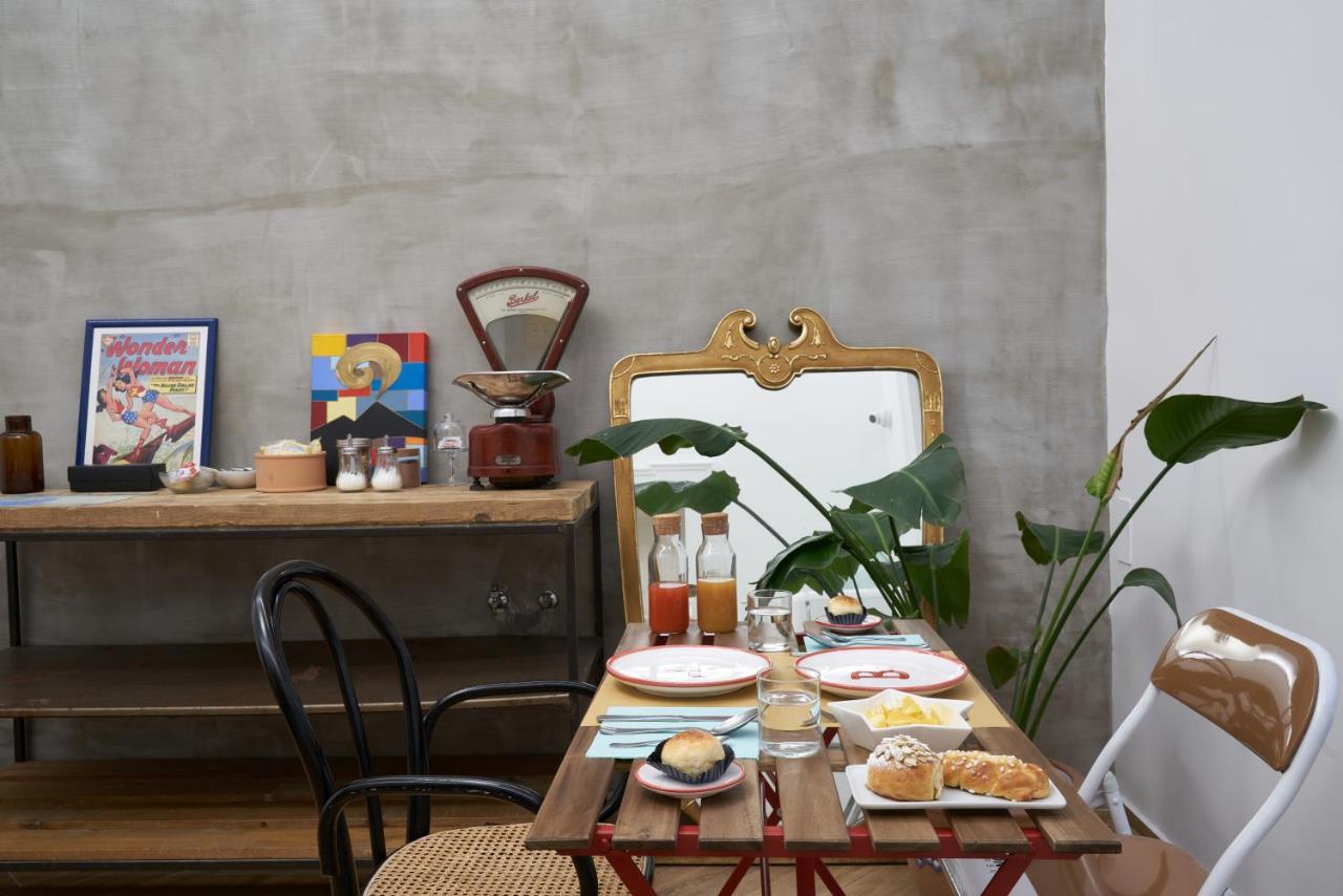 Palazzo Bevilacqua Napoli B&B Zewnętrze zdjęcie