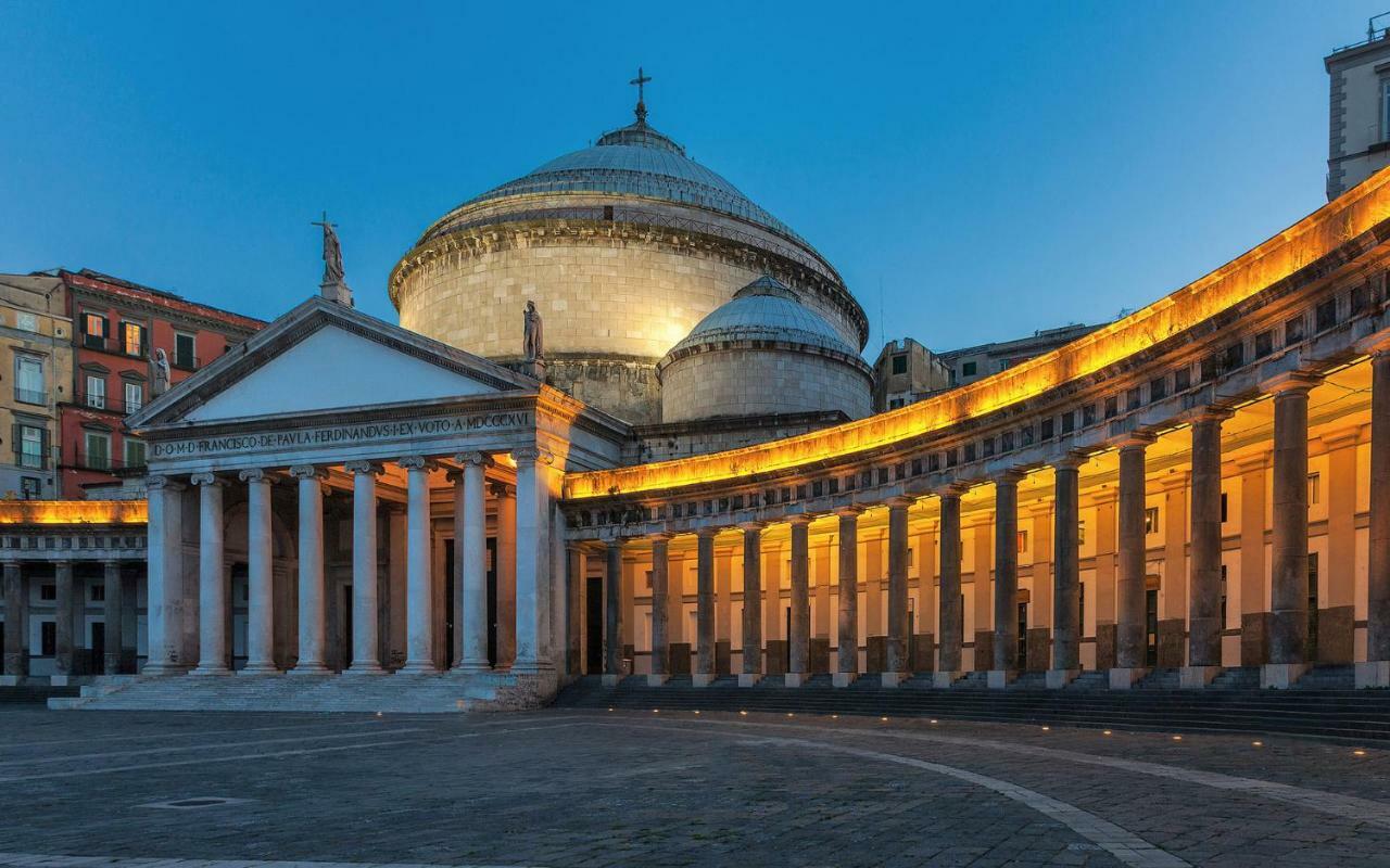 Palazzo Bevilacqua Napoli B&B Zewnętrze zdjęcie